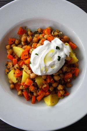 Pois chiches sautés au yaourt – végétarien