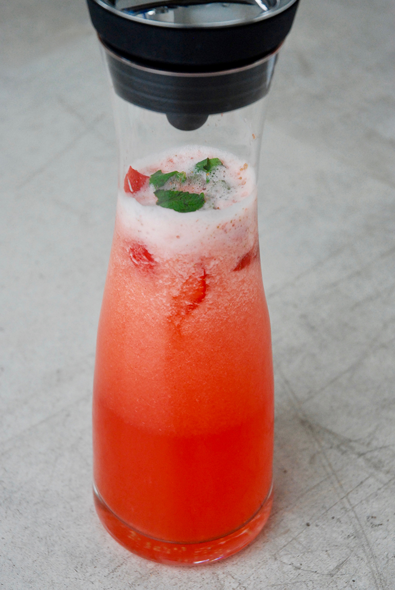 Limonade maison aux fraises - The Mona Project