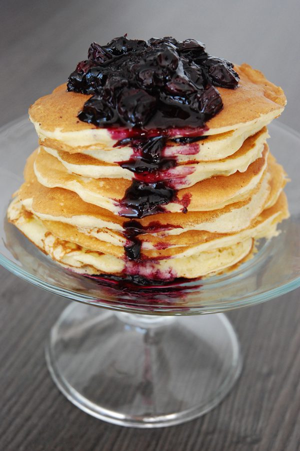 Pancakes moelleuses ricotta citron et coulis de myrtilles