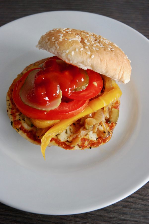 Burger de halloumi et légumes grillés – végétarien