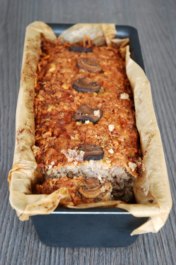 Faux pain de « viande » ou pain aux noix – végétarien