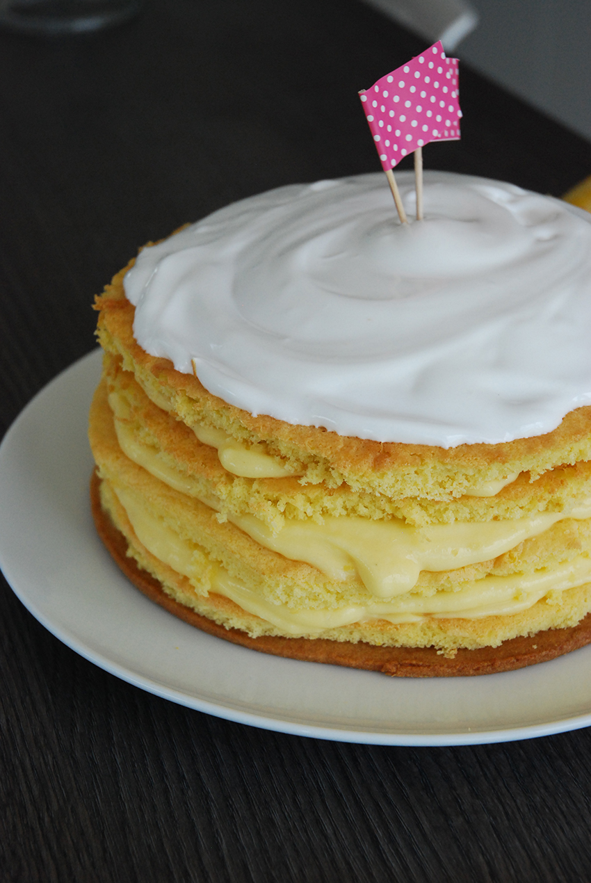 Layer cake lemon curd mascarpone - The Mona Project