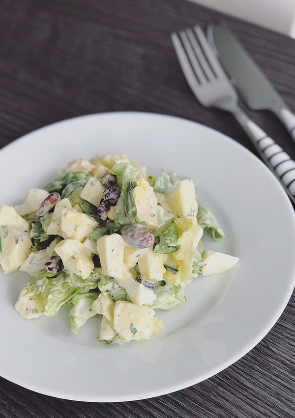 Salade composée et dressing au skyr – végétarien