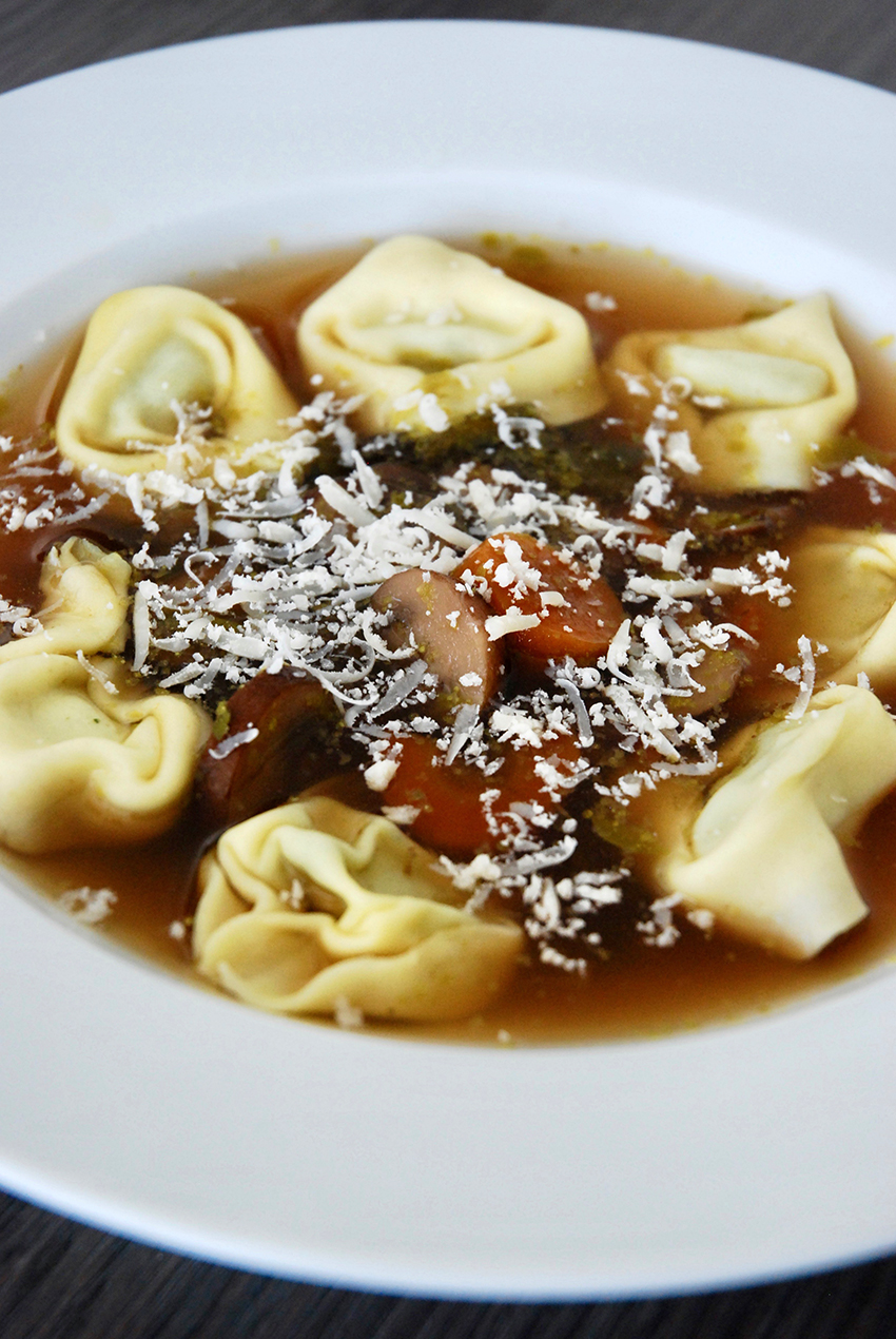 Bouillon maigre champignons tortellinis - végétarien