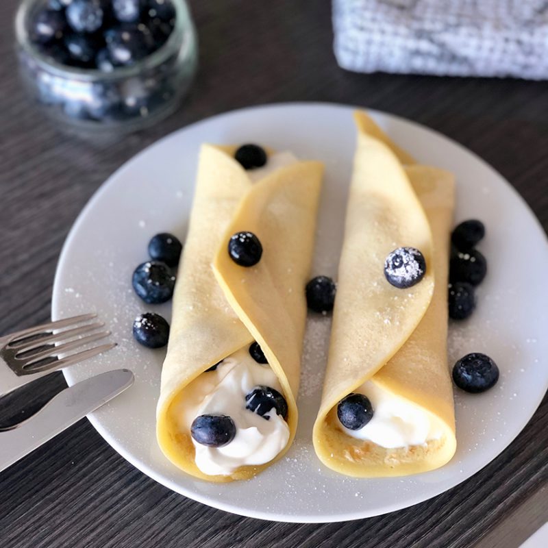 Crêpes légères au yaourt 0% et myrtilles