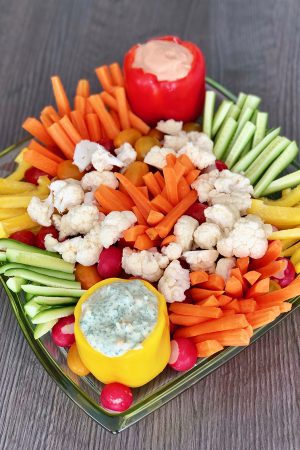 Plateau de crudités et dips – végétarien