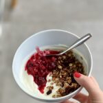 granola et fruits rouges