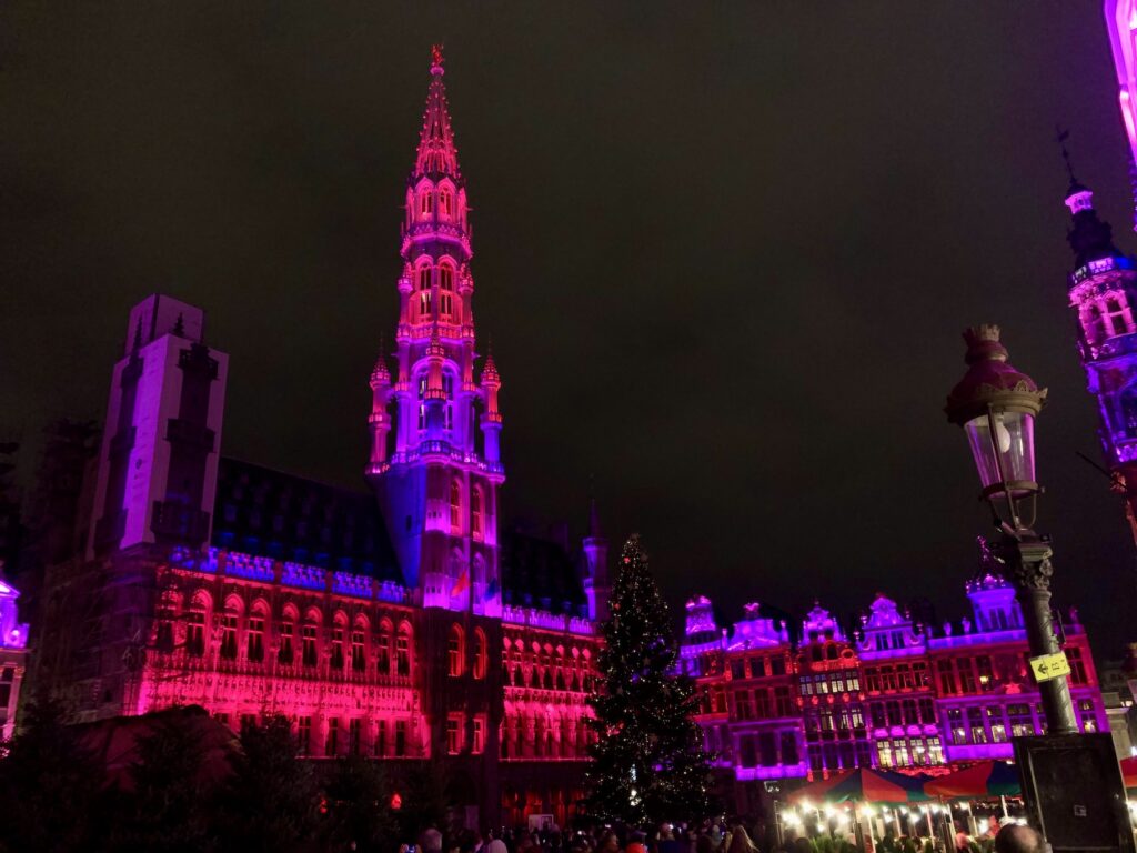 une journée parfaite en famille à Bruxelles grand-place noël